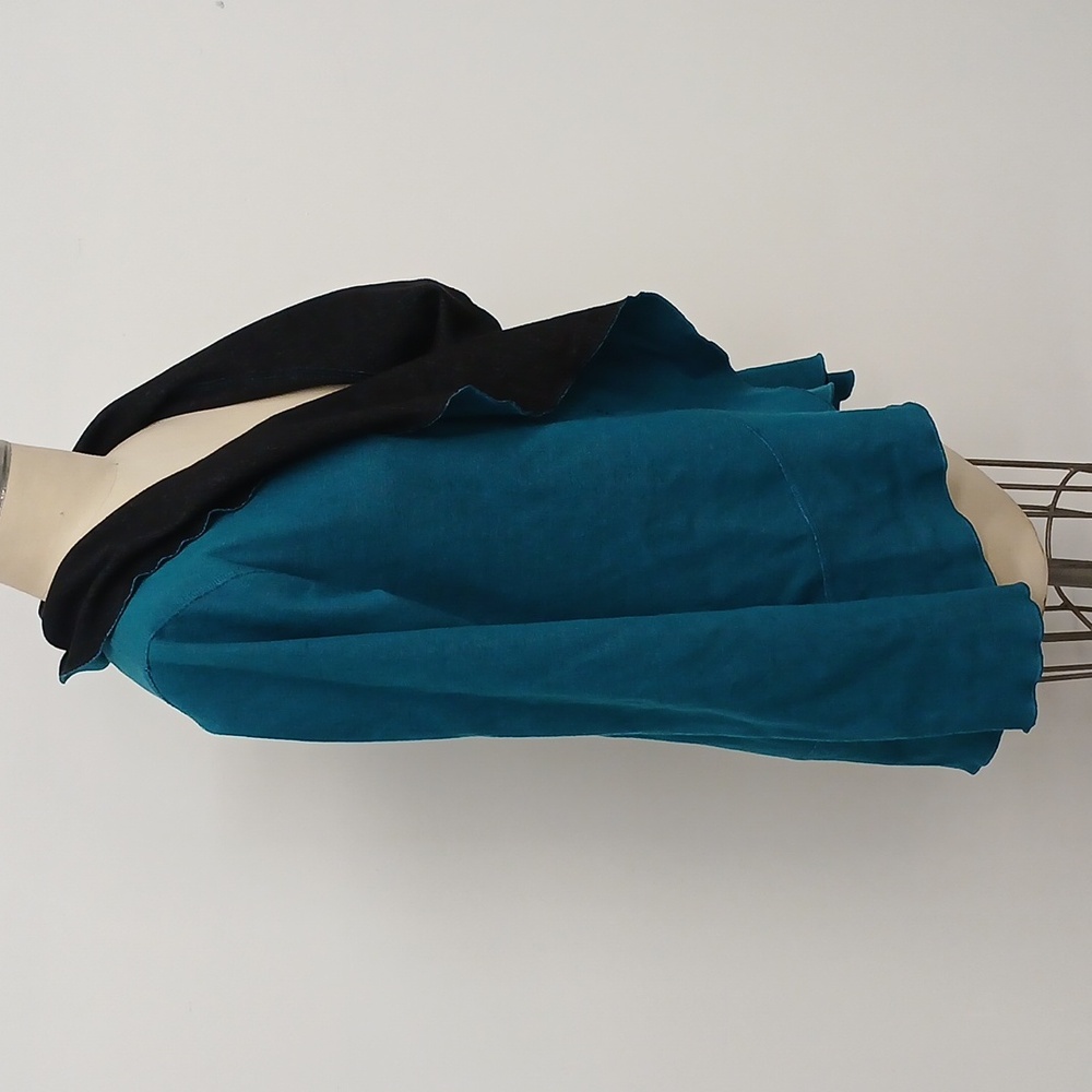 Purity Ruffle Front Sweater with Contrasting Inside / Single Button / Size XL - Picture 2 of 7